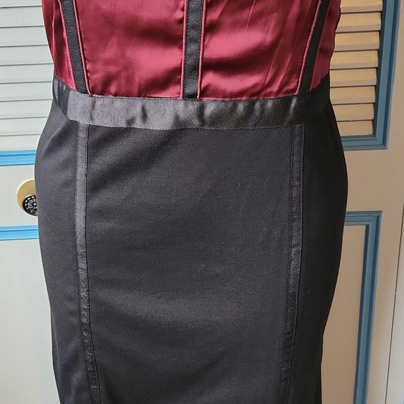 Dana Buchman Red & Black Sleeveless Dress - Picture 4 of 13